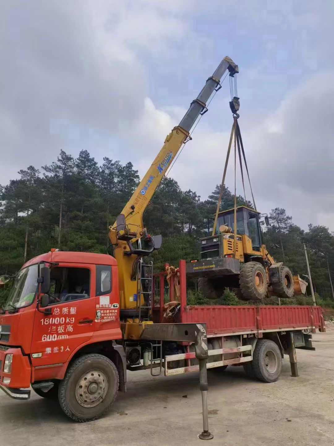 龙海市找吊车出租公司的时候需要注意什么