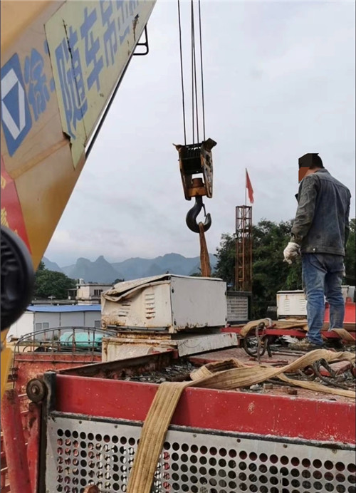龙海市大件吊装搬运设备常用的施工手势信号解答